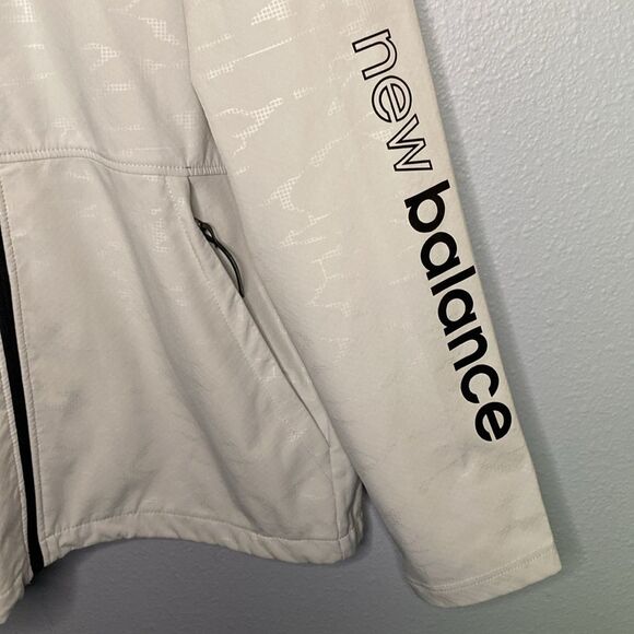 New Balance Gray Full Zip Hooded Jacket Size Medium - Picture 4 of 12